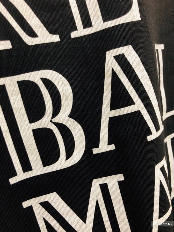 Толстовка с логотипом Pierre Balmain. Размер S-M.