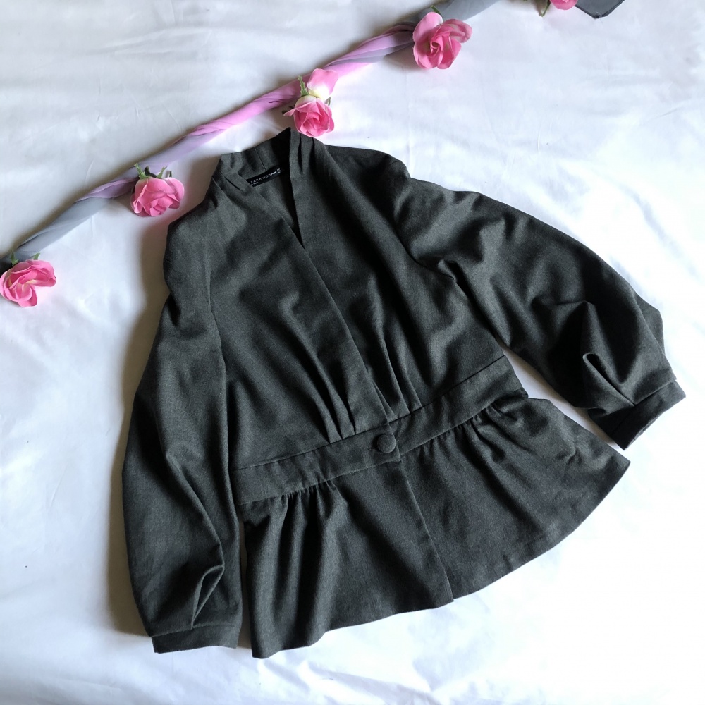 Пиджак от Zara размер XS,S