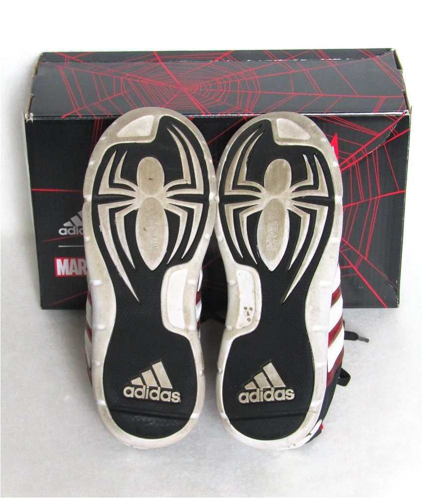 Кроссовки Adidas размер 34