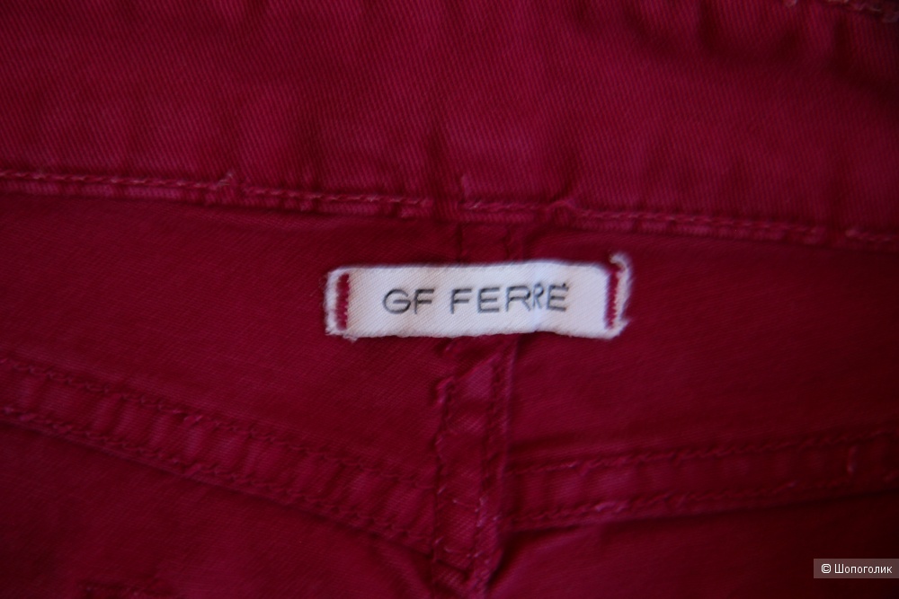Джинсы GF FERRE размер 28