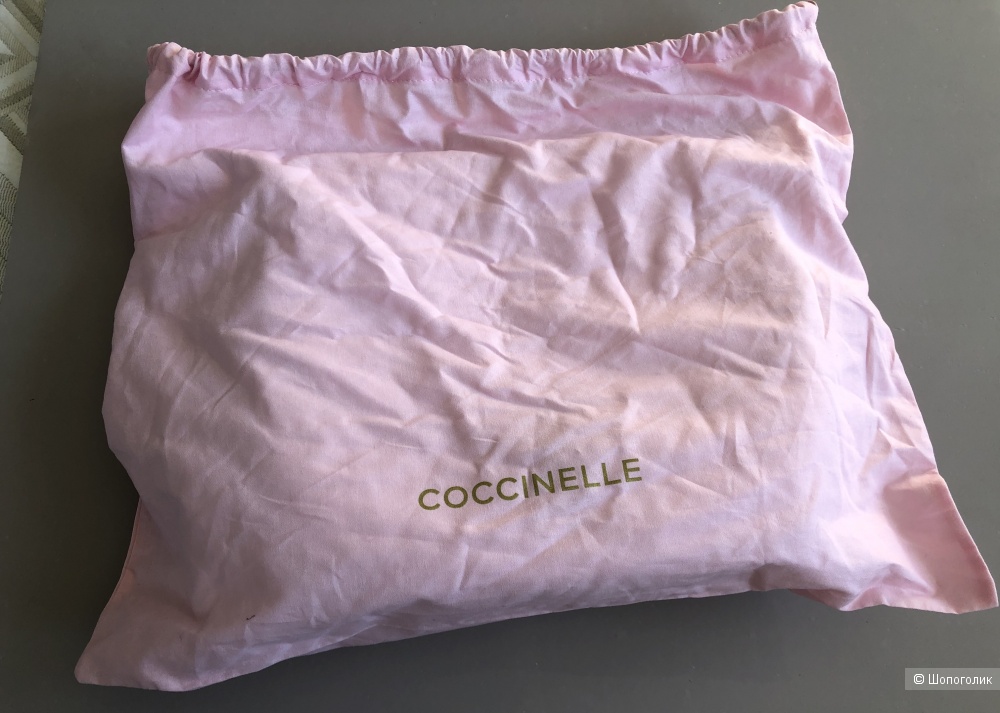 Белая сумка Coccinelle