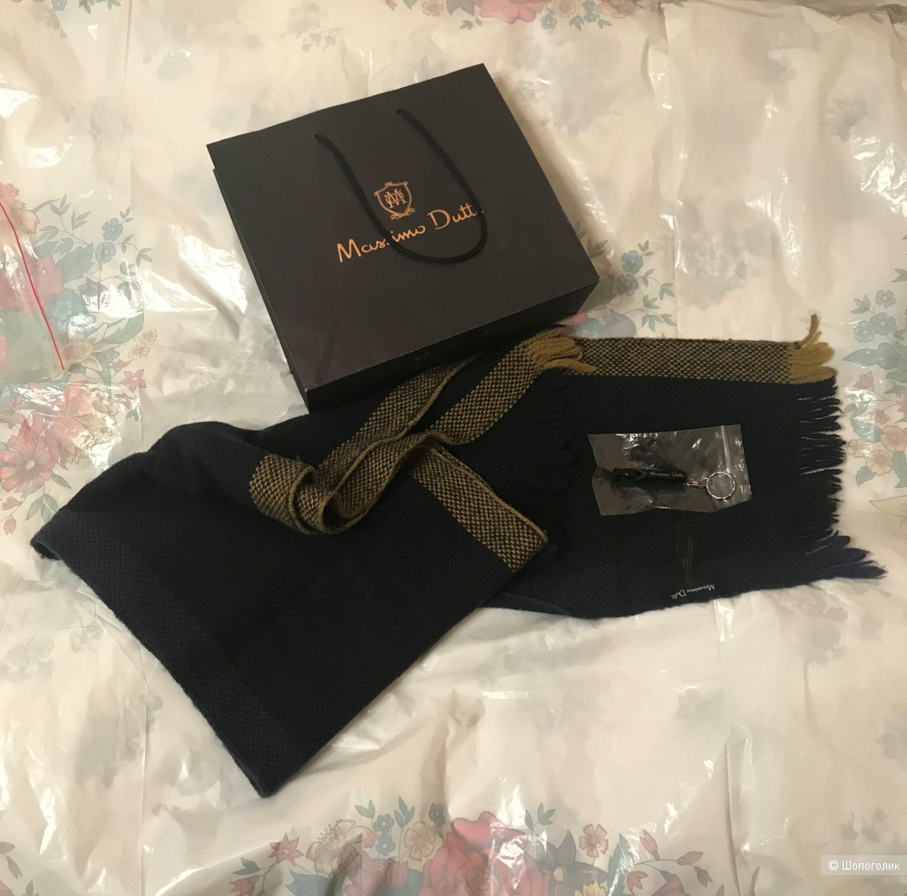 Комплект Massimo Dutti шарф и брелок,one size