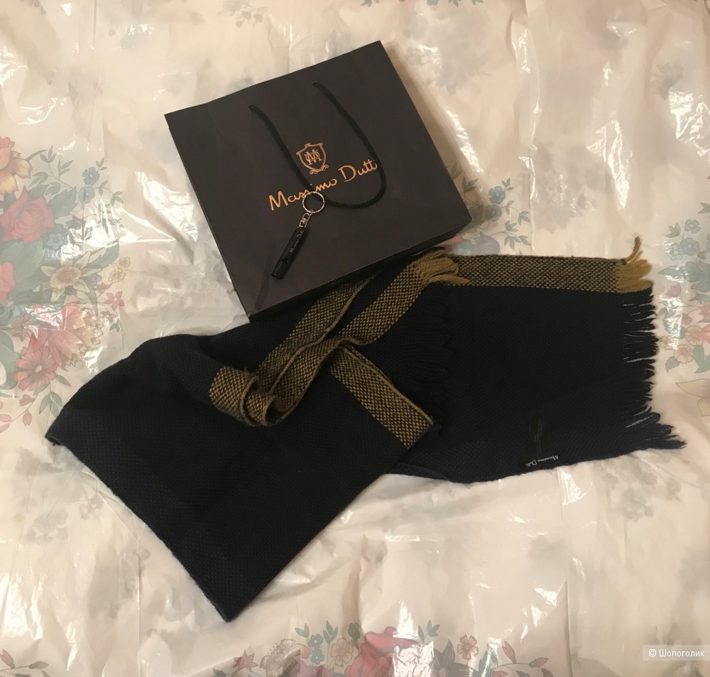 Комплект Massimo Dutti шарф и брелок,one size