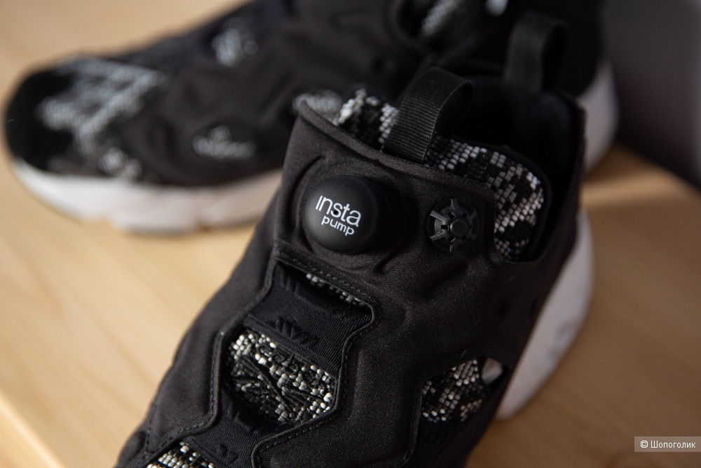 Кроссовки Reebok Classic InstaPump Fury GT размер 40 9 американский