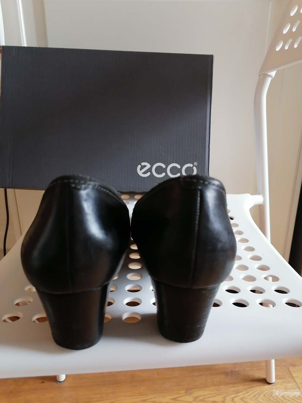 Кожаные туфли экко 40 размера