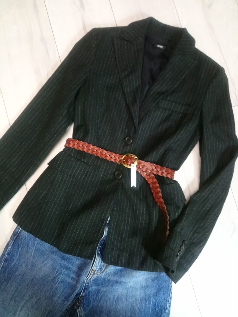 Шерстяной пиджак HUGO BOSS,100% шерсть, размер ит 40( рос 42-44)