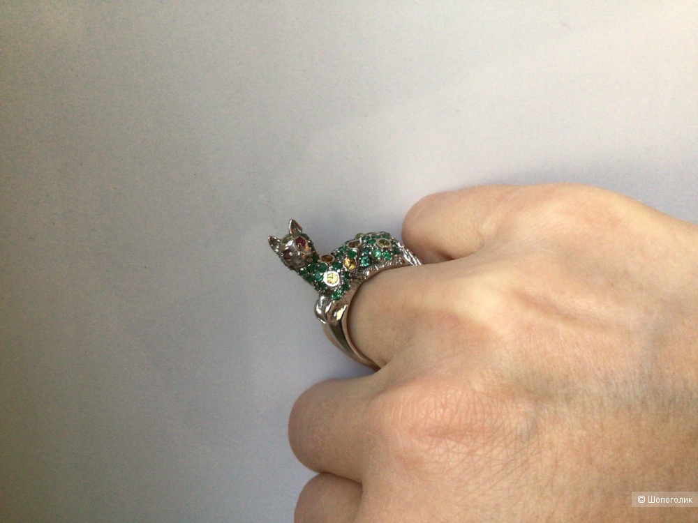 Серебряное кольцо «Лисичка» с натуральными изумрудами, сапфирами, рубинами, размер 17-17,25