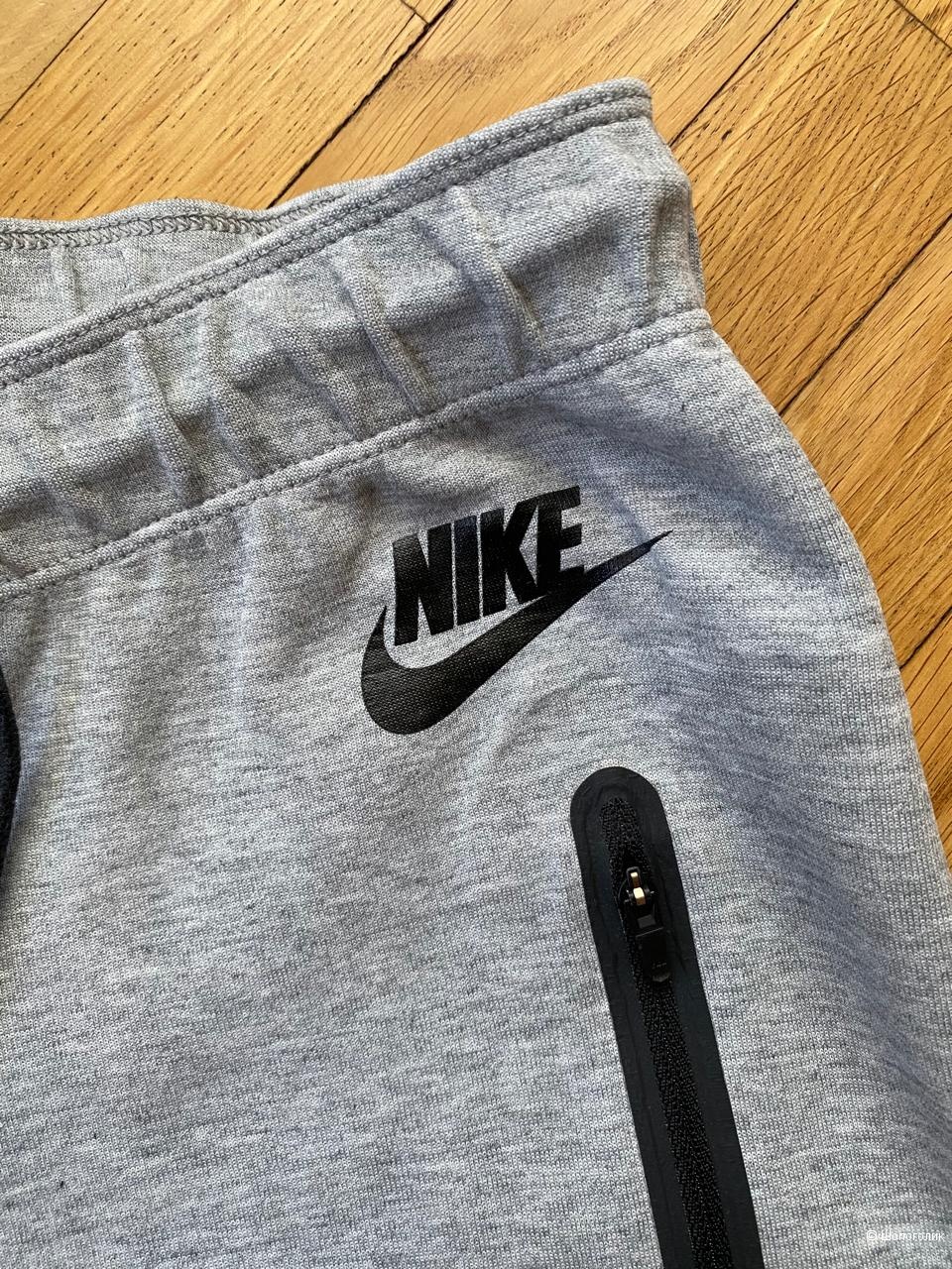 Спортивные брюки Nike, размер s.