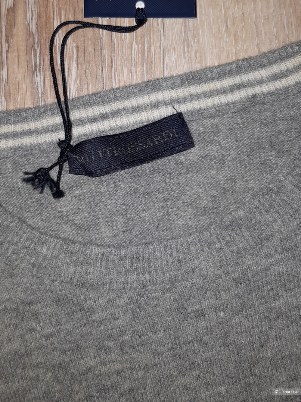 Новый свитер trussardi, размер 46/48/50