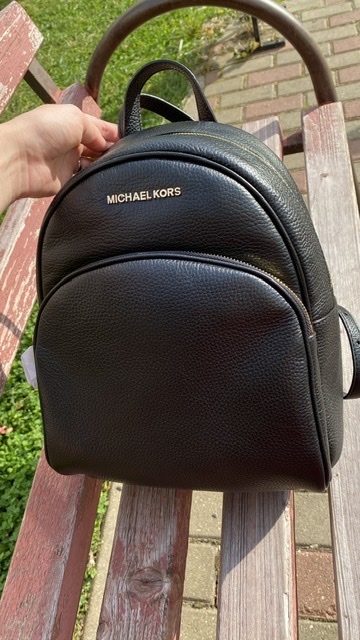 Кожаный рюкзак Michael Kors