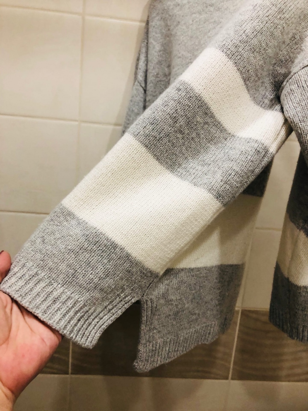 Джемпер Massimo Dutti. Размер M-L.