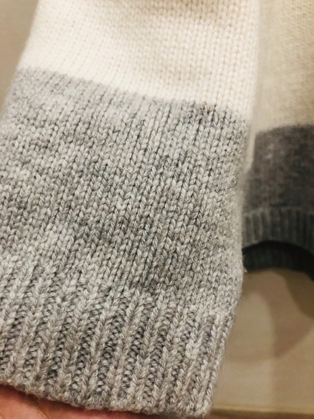 Джемпер Massimo Dutti. Размер M-L.