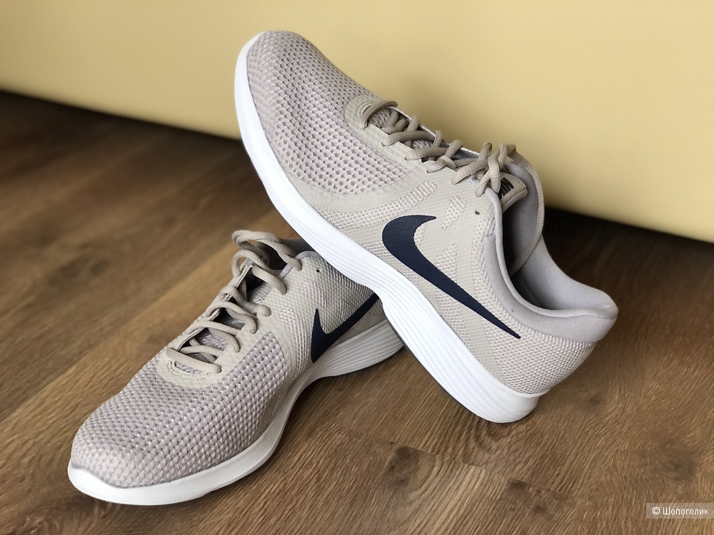 Мужские кроссовки Nike Revolution 4, 11.5US, 29.5см стелька.