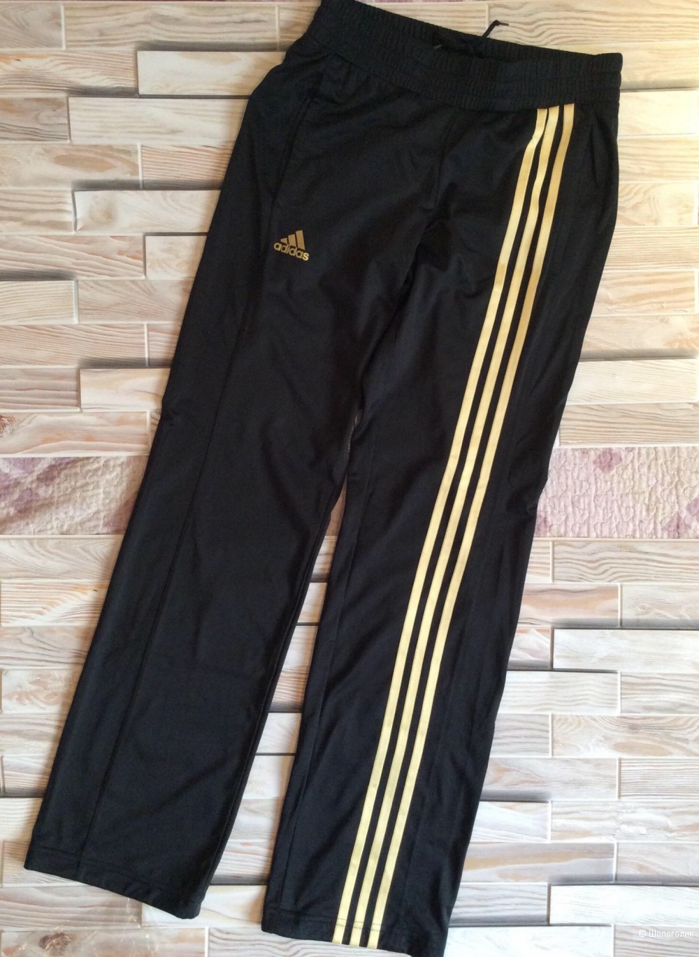 Спортивный костюм Adidas, XS.
