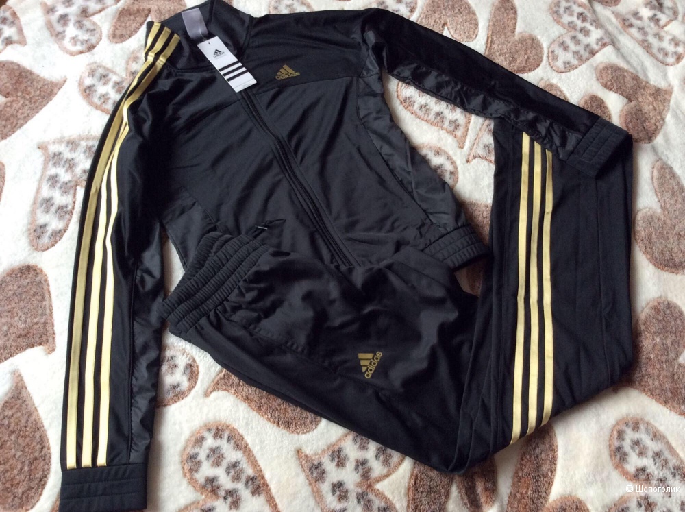 Спортивный костюм Adidas, XS.