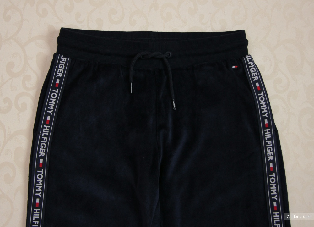 Спортивный костюм Tommy Hilfiger размер S/M