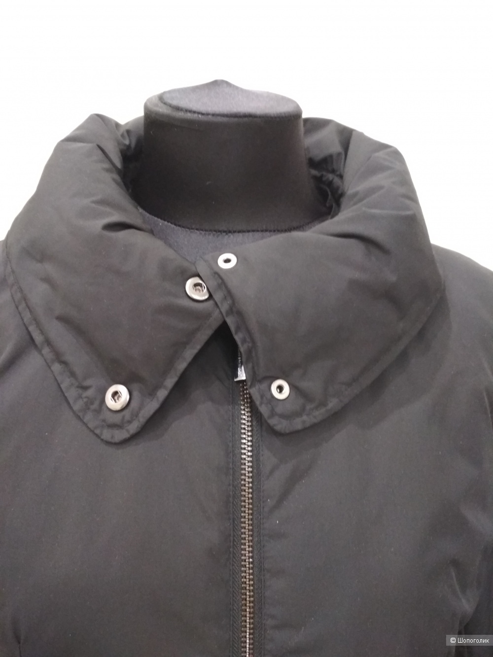 Пуховик Armani Exchange, р. 44-46