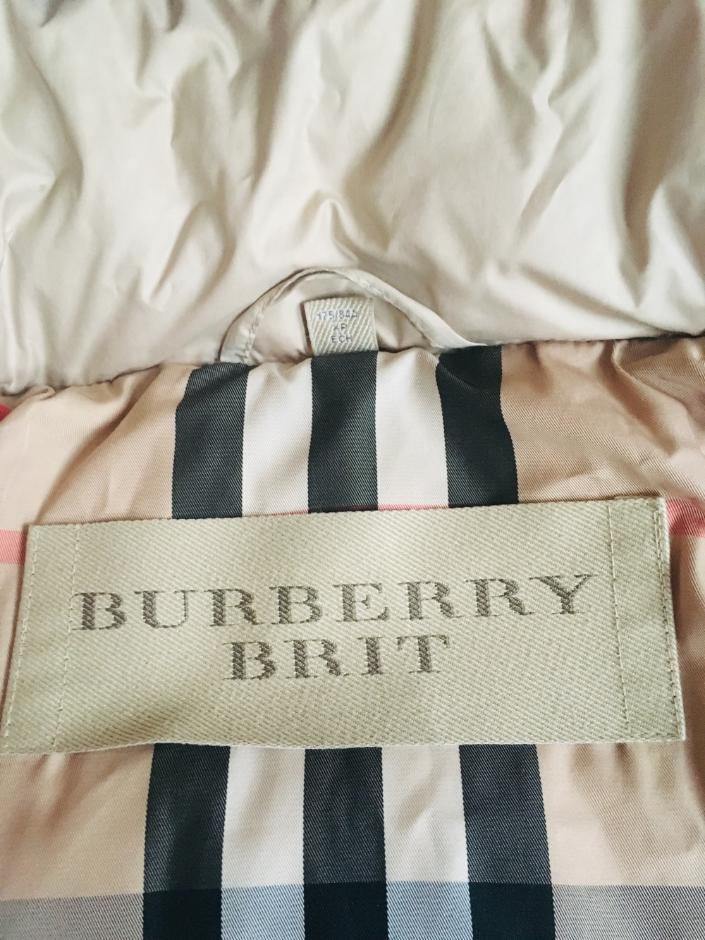 Пуховик Burberry, 40-42