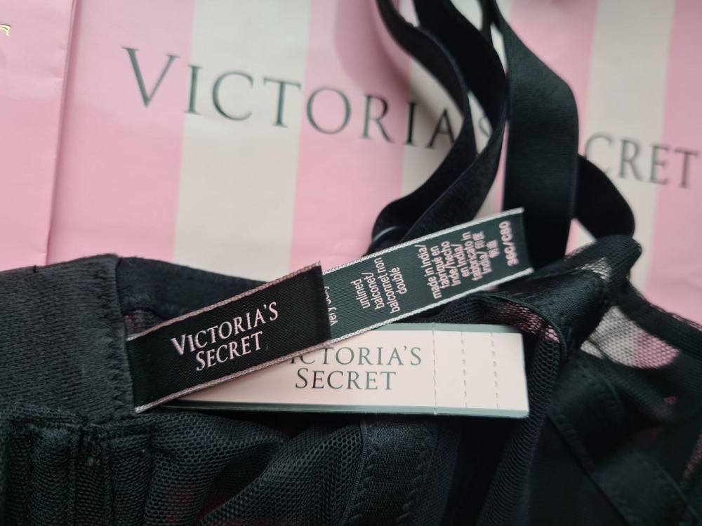 Комплект белья Victoria's Secret 36C/XS (до 95 см)