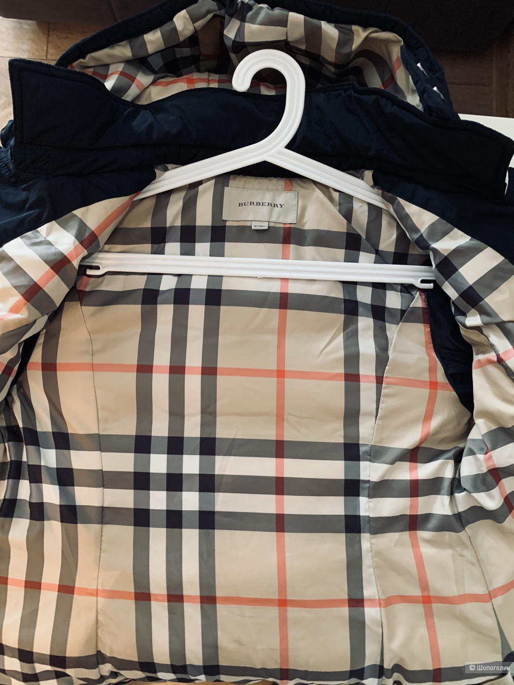 Пуховик Burberry размер 42