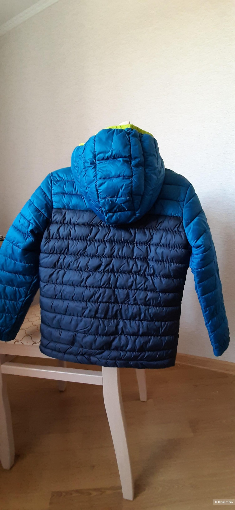 Куртка, дождевик, толстовка. 5-6 лет