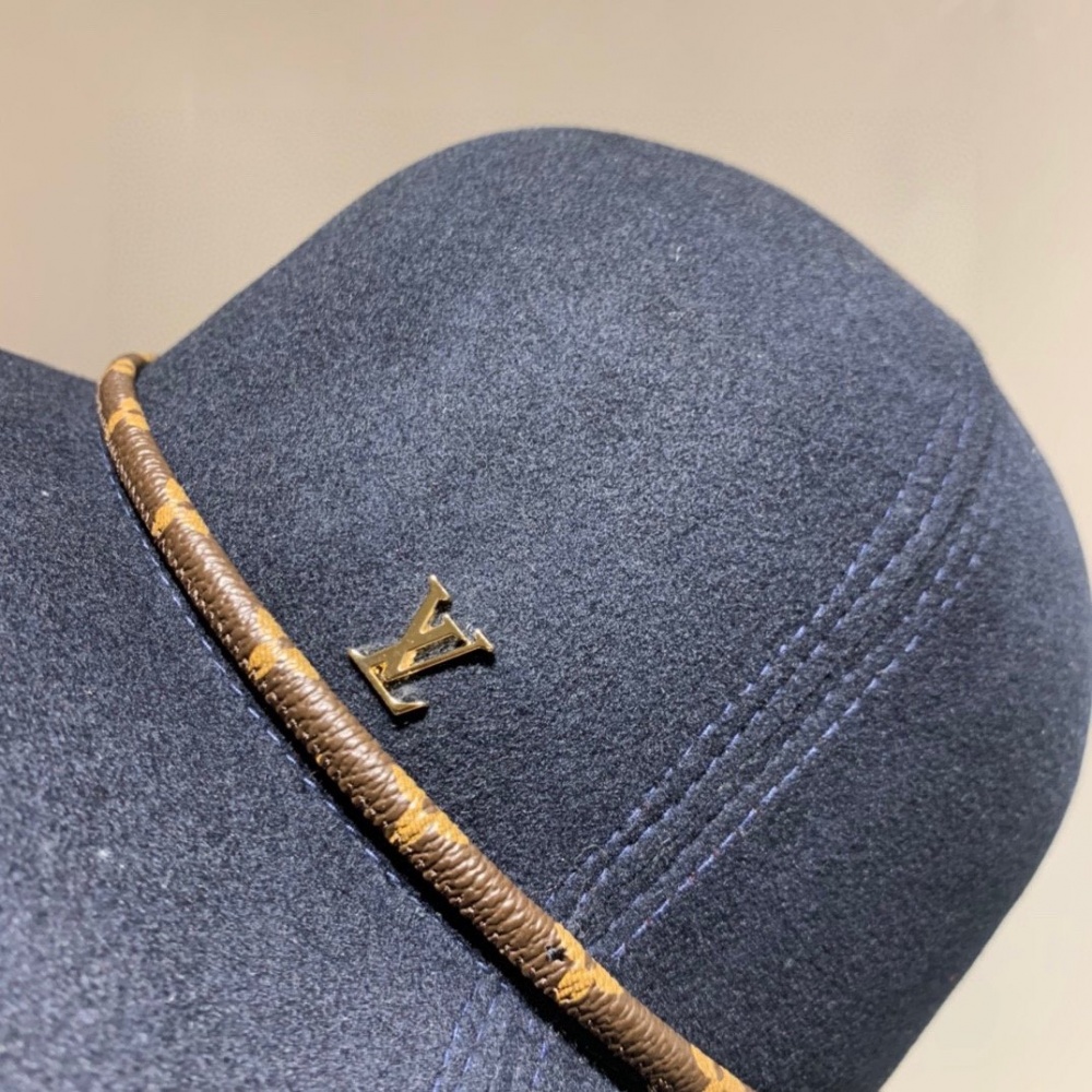 Шляпа Louis Vuitton, 56 размер