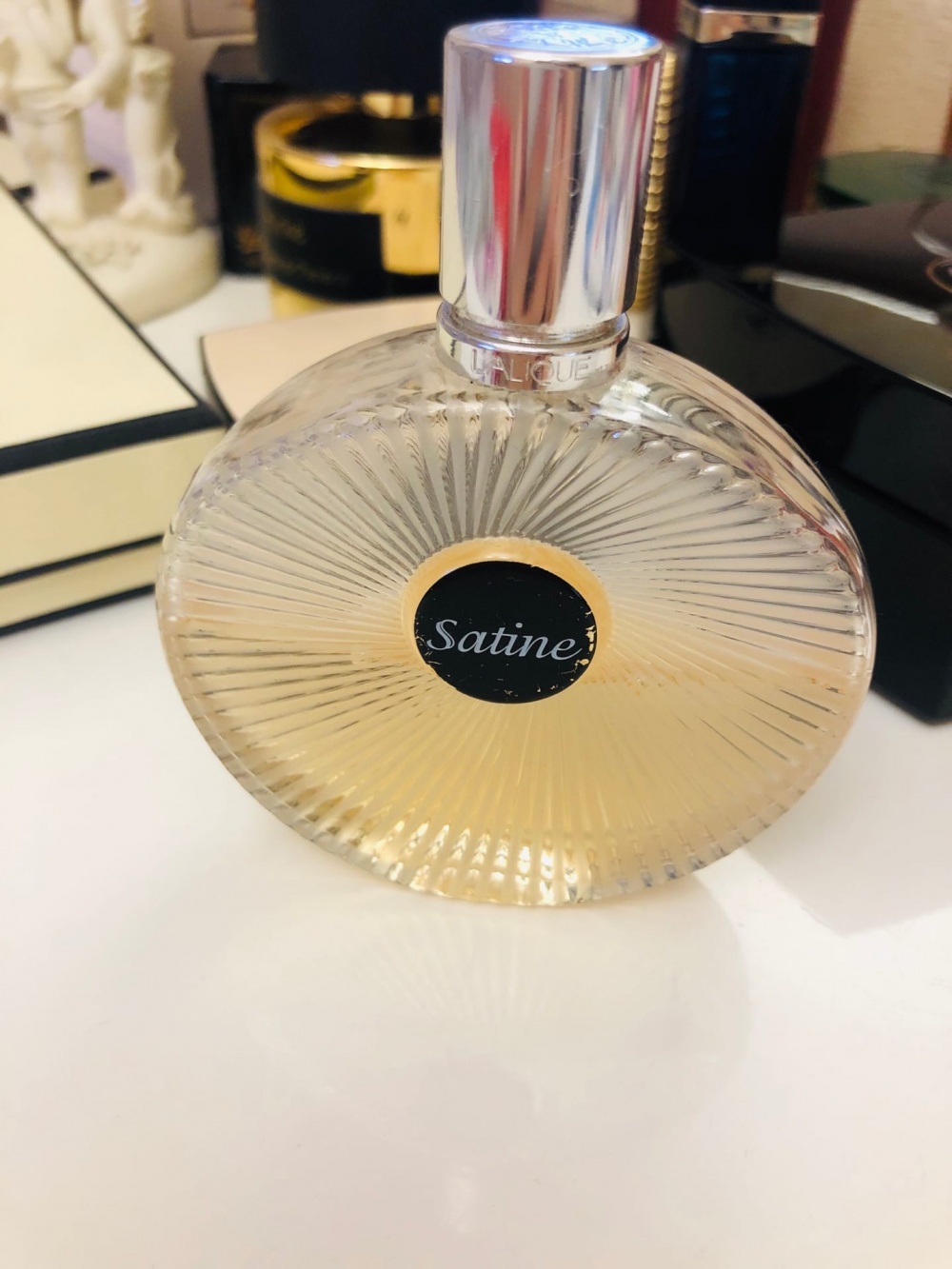 Парфюм Lalique Satine.