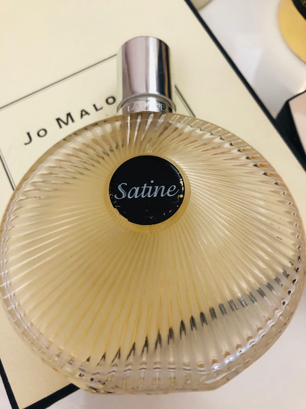 Парфюм Lalique Satine.