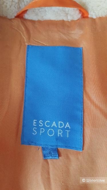 Куртка ESCADA SPORT.  Размер  34