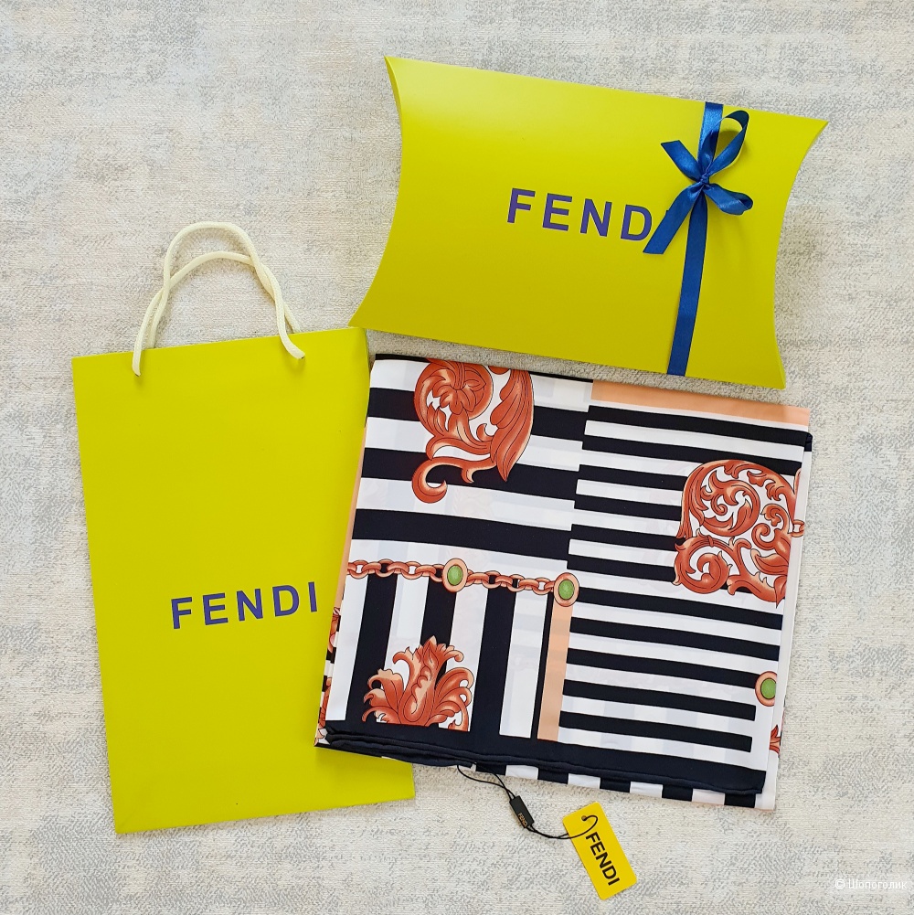 Платок Fendi шелк (черно-белый)