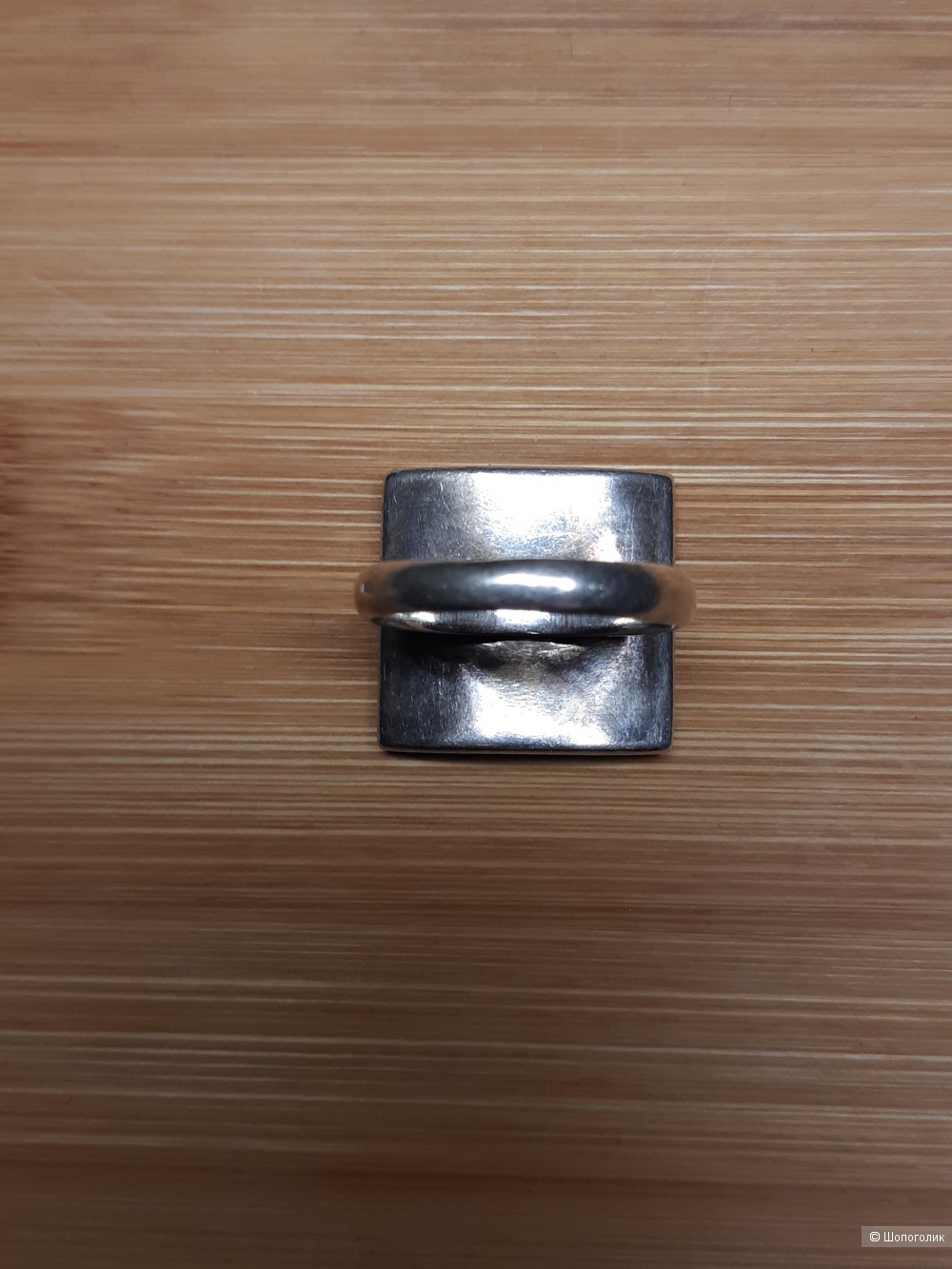 Серебряное кольцо с натуральным перламутром