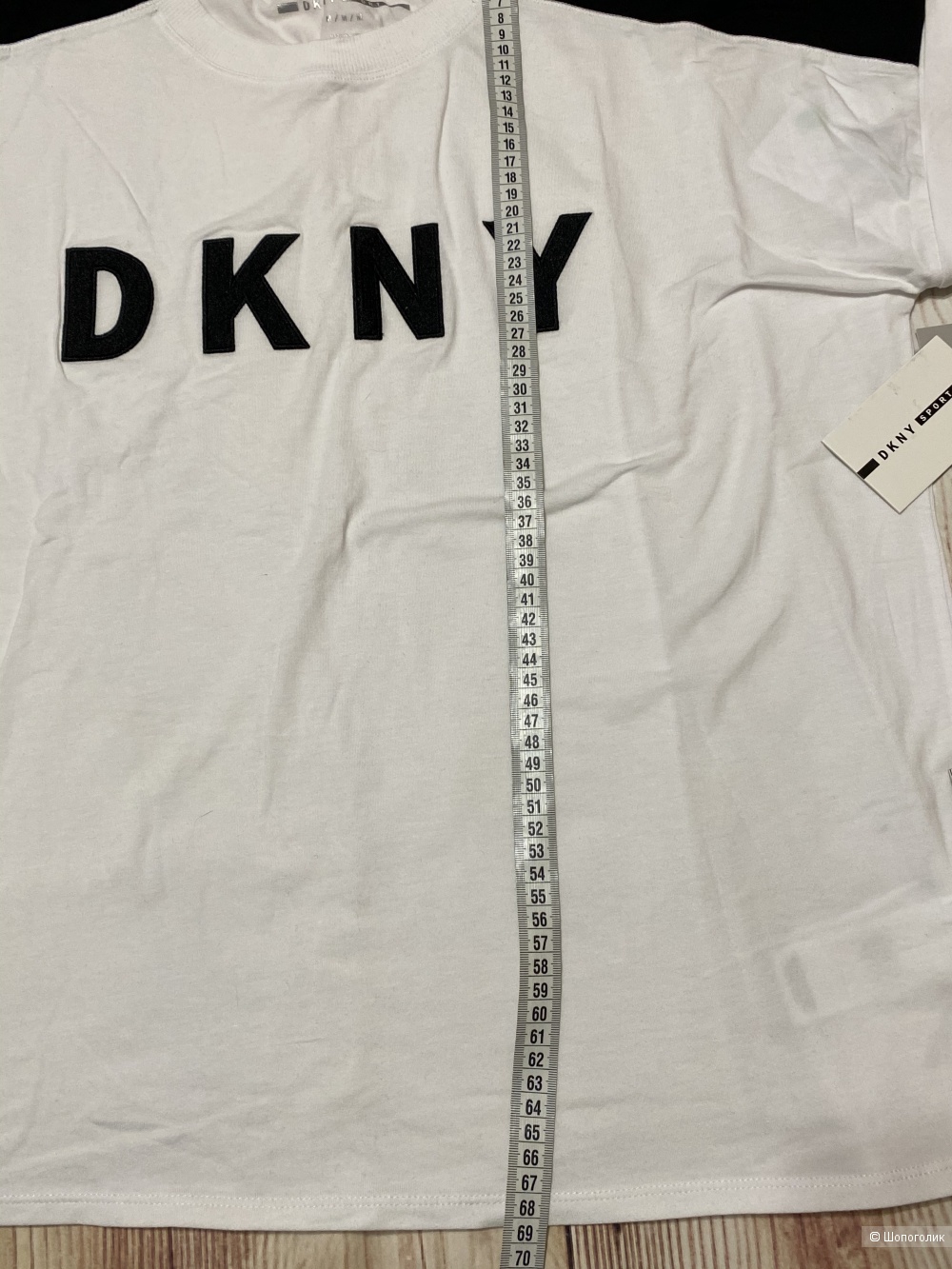 Футболка DKNY, размер М. Большемерит