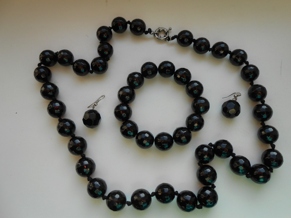 Комплект из черного  агата: бусы,браслет,серьги, Индия, one size.
