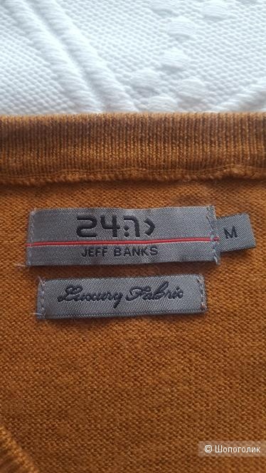 Пуловер  Jeff Banks 24:7. Размер  М ( 48+-)