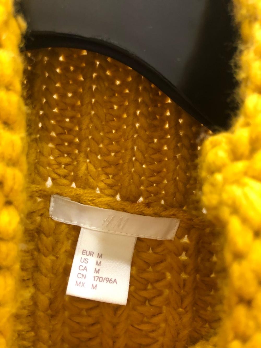 Кроп-свитер  H&M . Размер М-L-XL.
