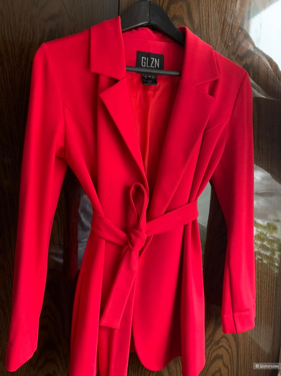 Пиджак красный из джерси 42-44