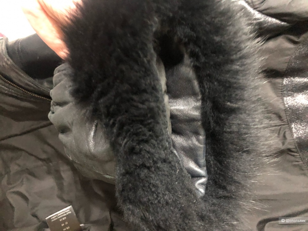Женская кожаная куртка Le Monigue на размер 48