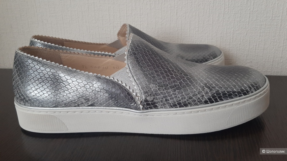Слипоны Stuart Weitzman , размер 40