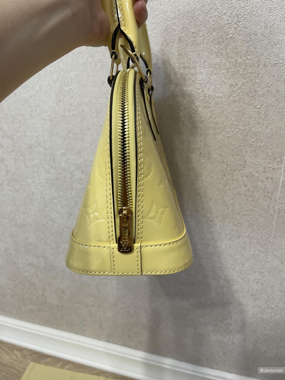Сумка Louis Vuitton размер 23,5 см на 17,5 см