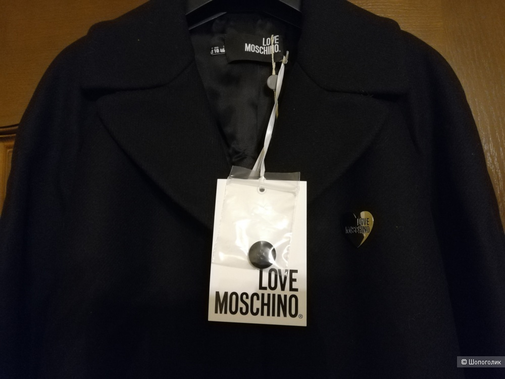 Пальто love moschino, 46 ит