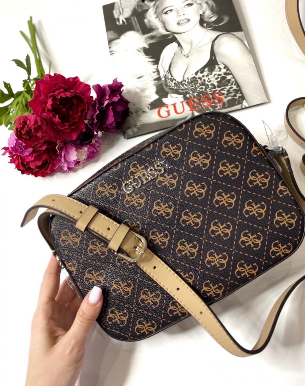 Сумка кроссбоди Guess