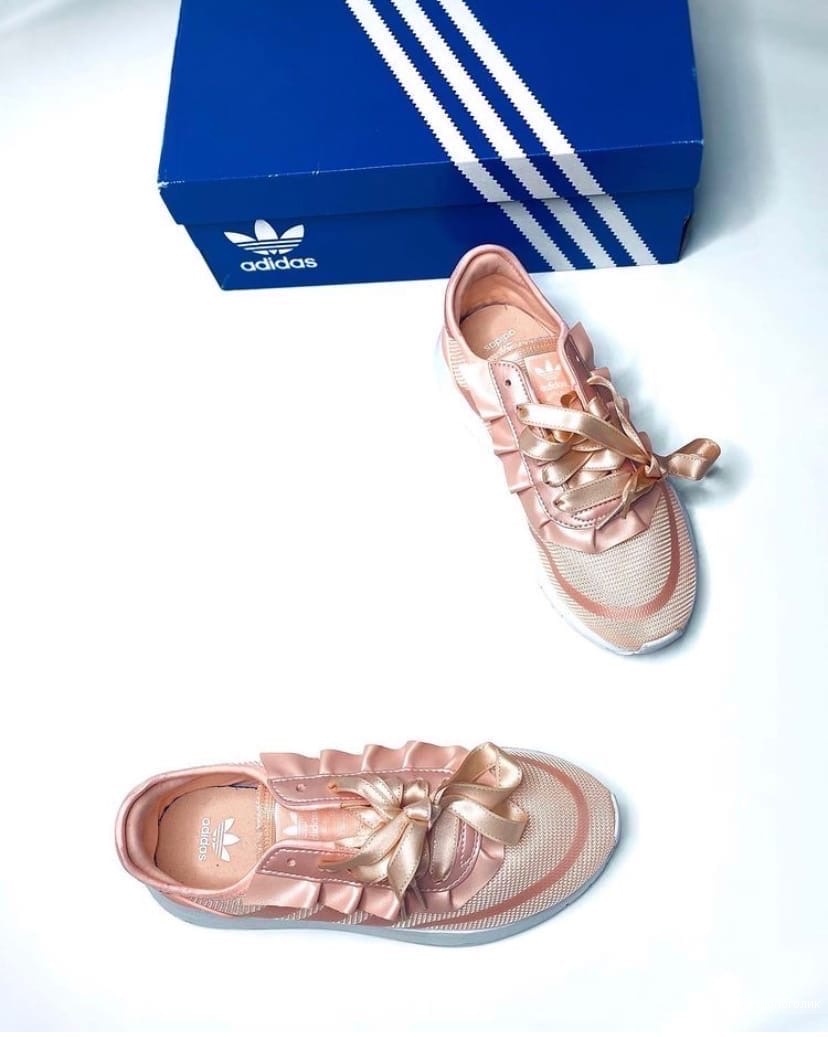 Кроссовки Adidas 37-38 Адидас