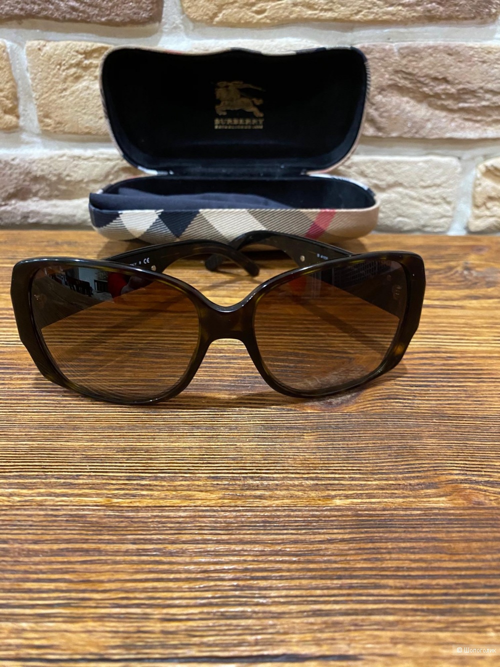 Солнцезащитные очки BURBERRY