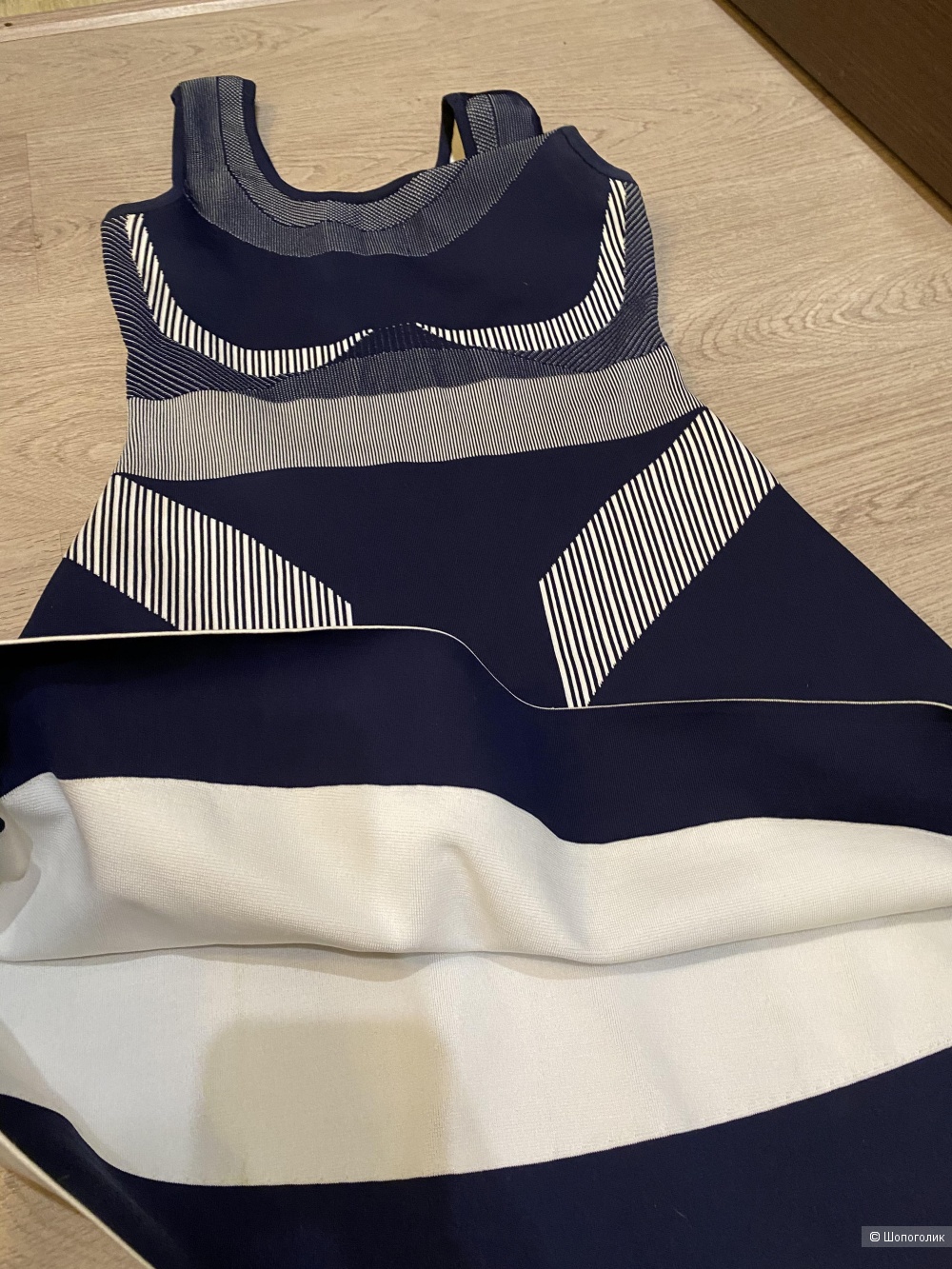 Платье для тенниса Adidas, размер S