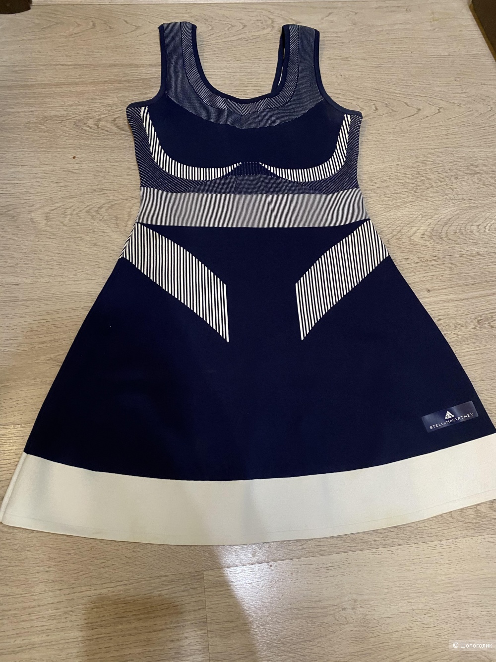 Платье для тенниса Adidas, размер S