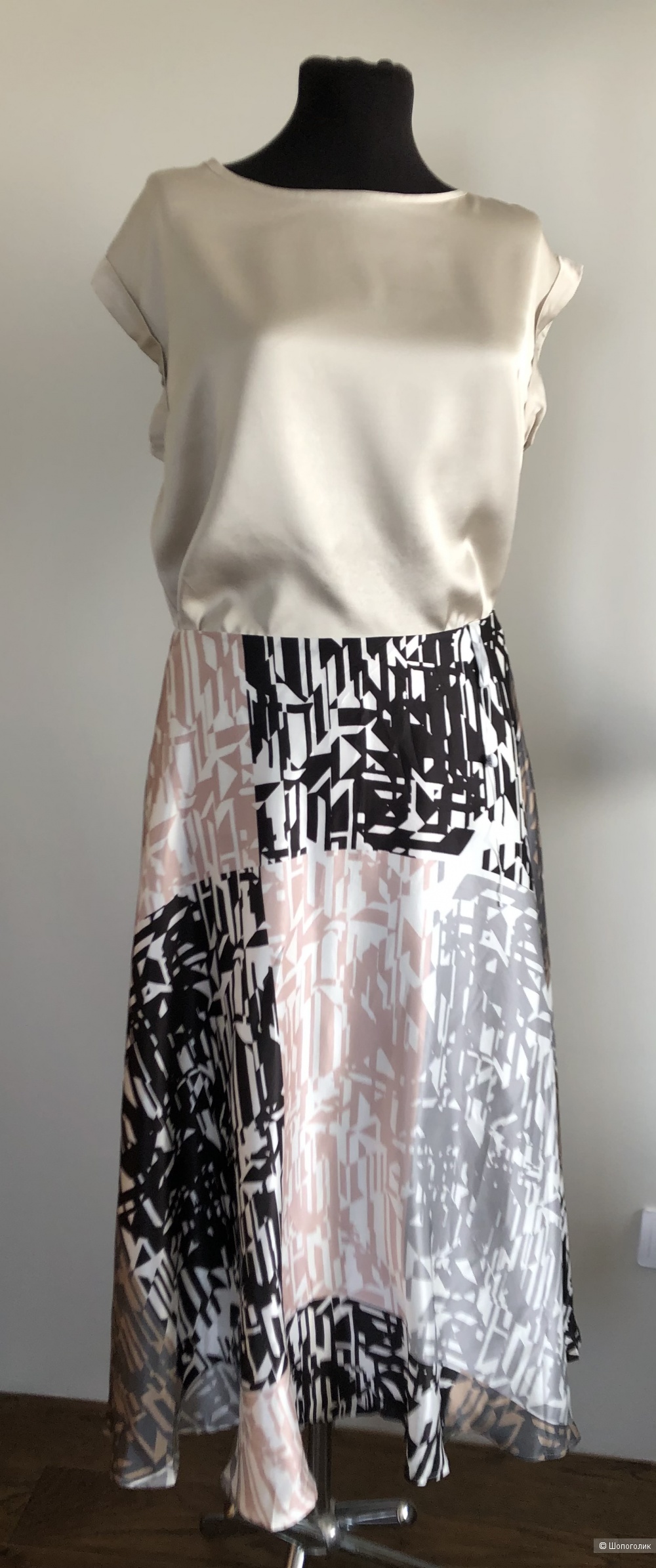 Шелковая юбка  Elegance Paris размер производителя 14 ( на  48-50 размер)