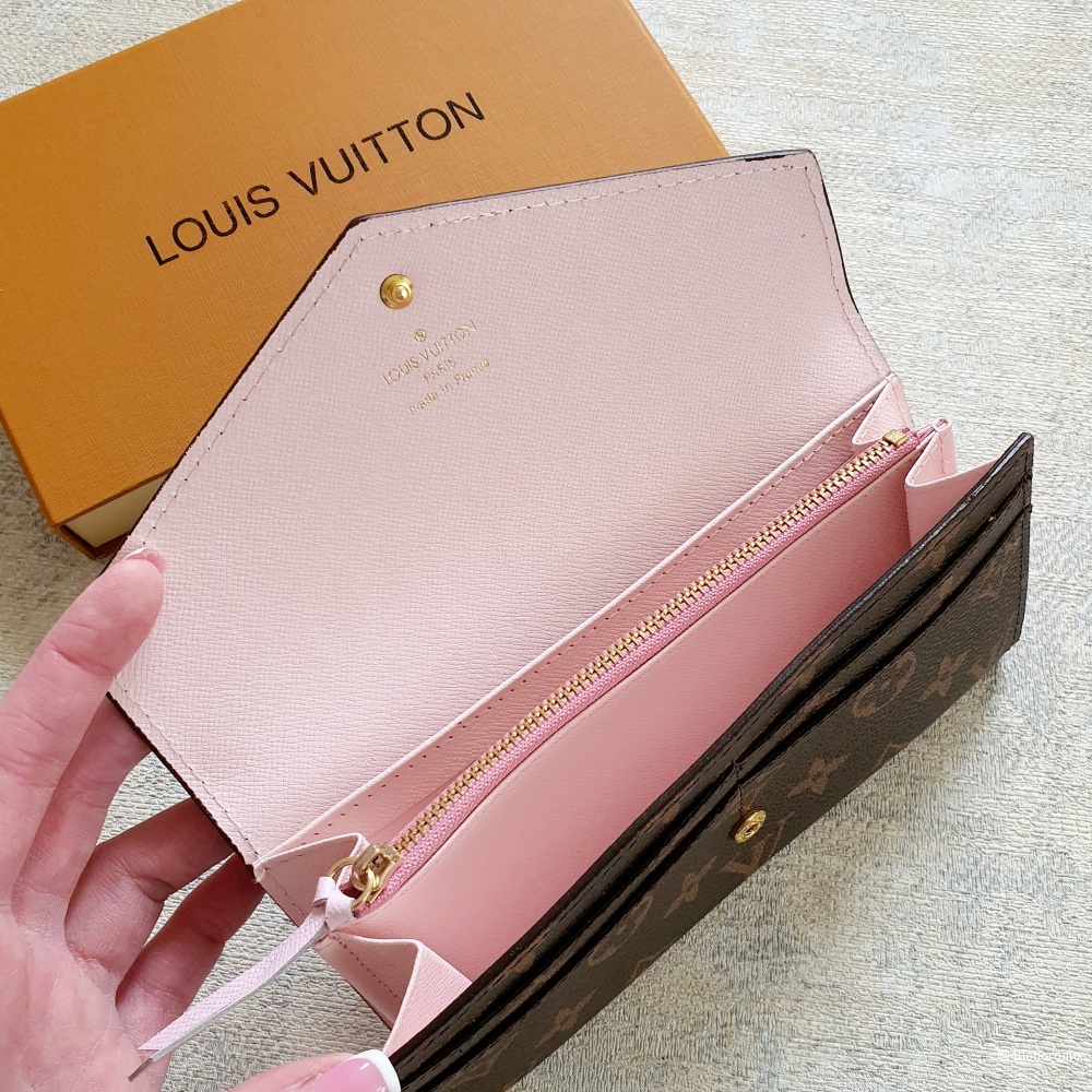 Кошелек Louis Vuitton Sarah женский розовый