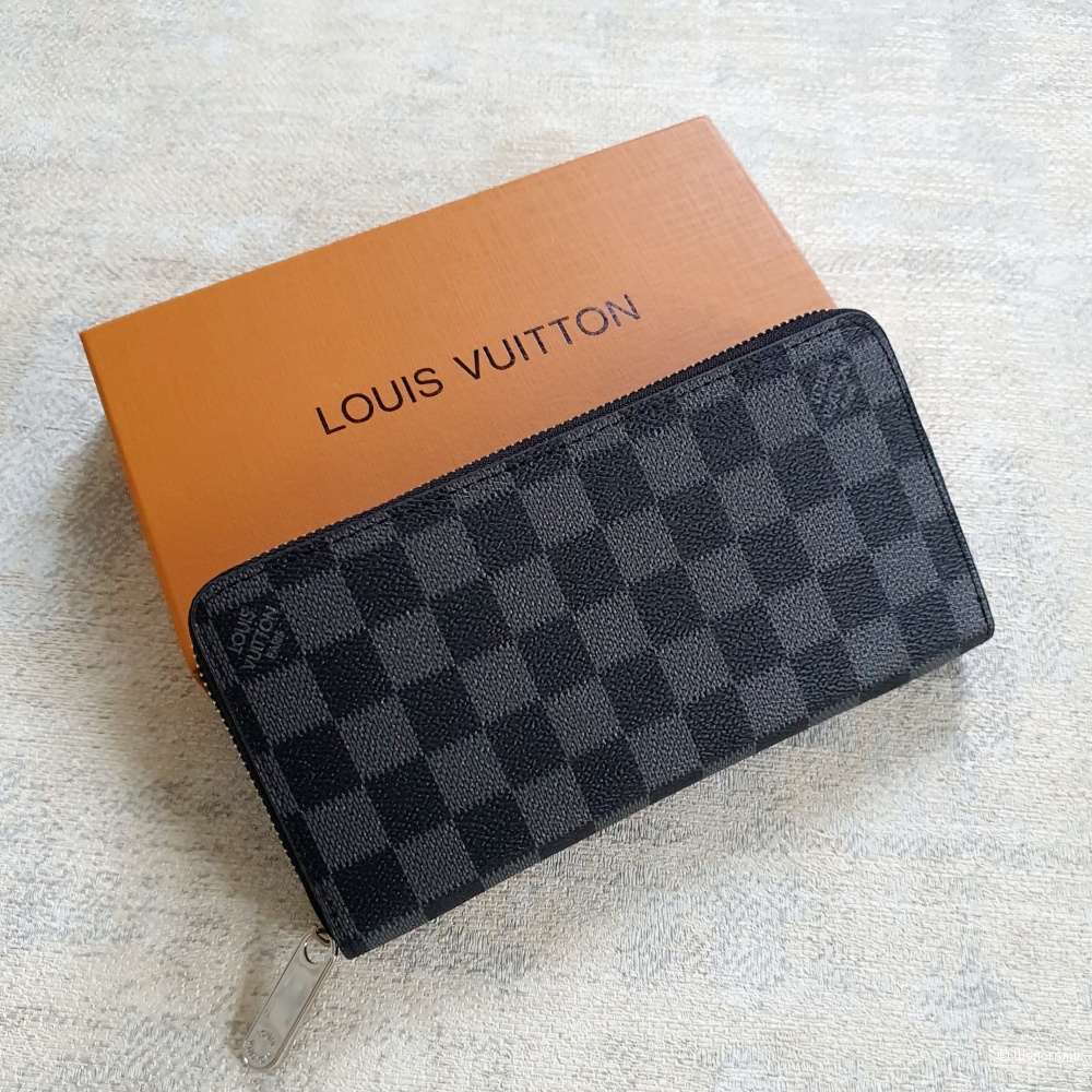 Кошелек Louis Vuitton Zippy серо-черный