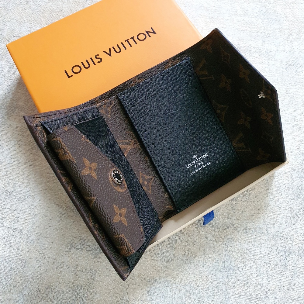 Кошелек Louis Vuitton Zoe черный