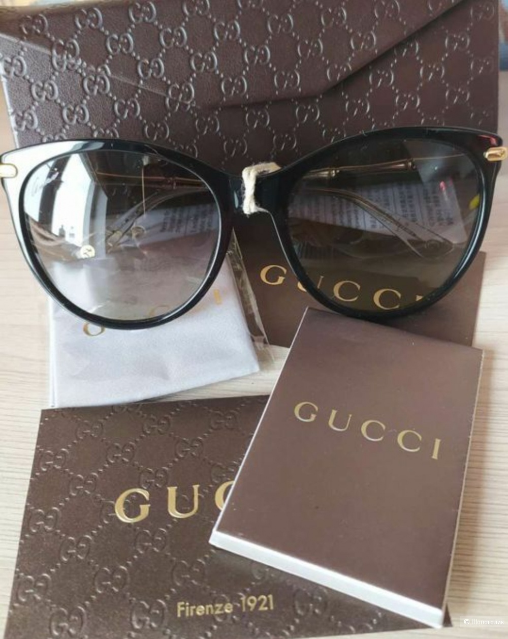 Солнцезащитные очки Gucci